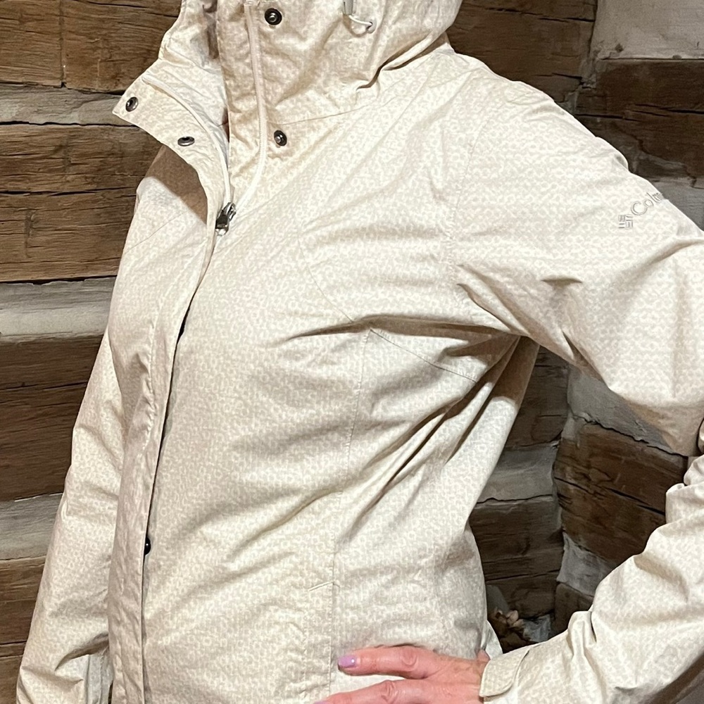 Columbia Rain Jacket / Women’s size M